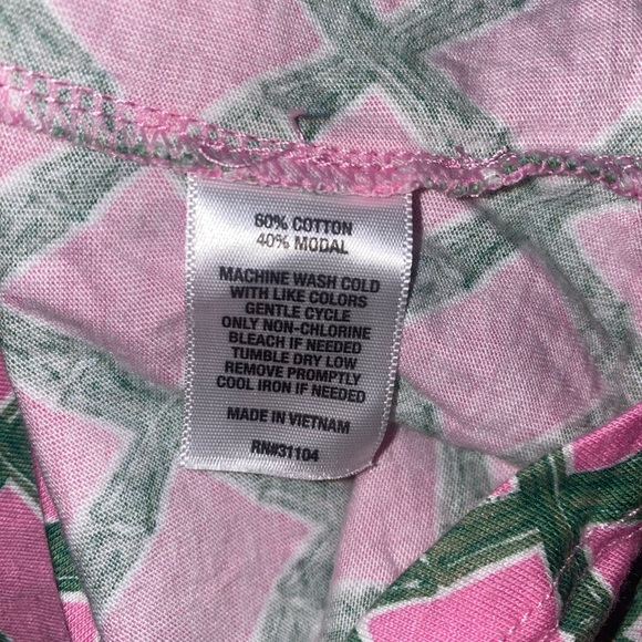 Crown & Ivy Pink and Green Diamond Pattern Top - Picture 5 of 5